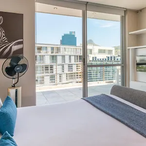 va-waterfront-luxury-apartments-by-mcstay.hotels-capetown.com/
