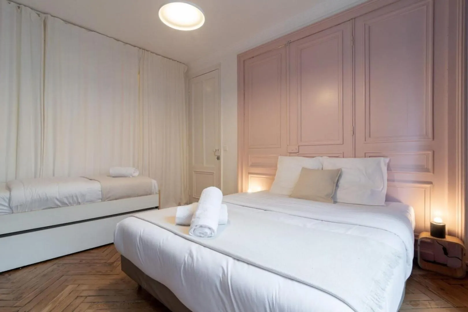 Lille Hypercentre -Appartement 2Ch, 5P 0*,  France